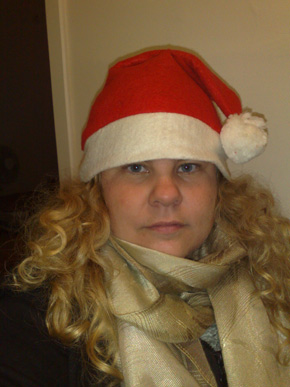 I like Santa's cap! I like Santa's cap!