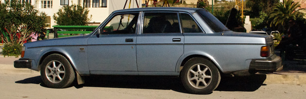 On the parkinglot near the market in Marsaxlokk a Volvo was parked.